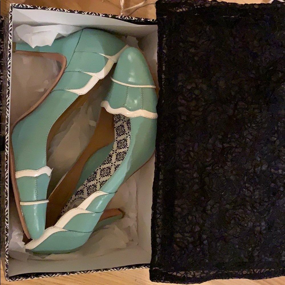 Size 39.5 Tiffany Blue Hey Lady by Leung Twins